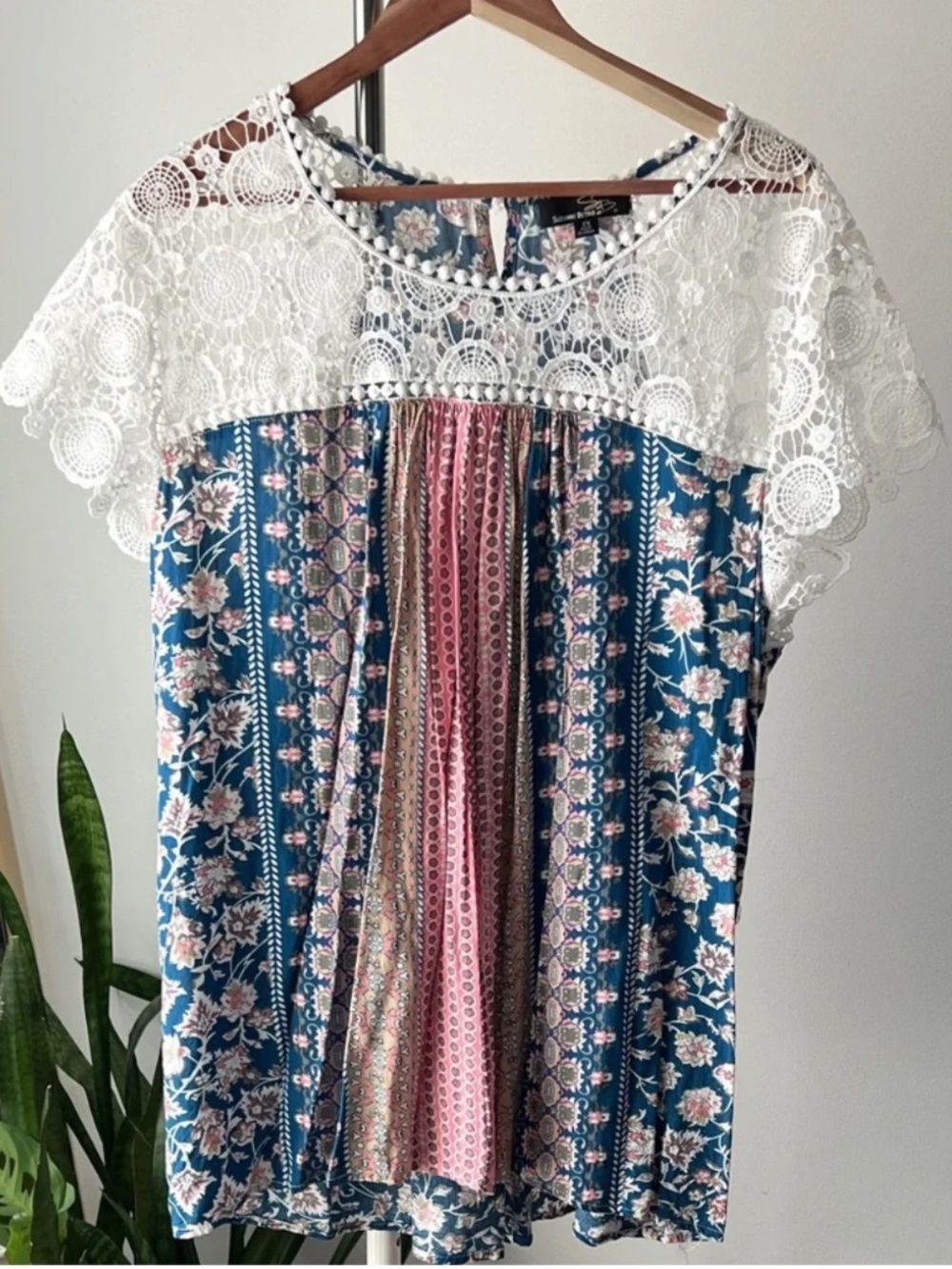 Suzanne Betro Floral Lace Blouse - Blue and Pink 2X